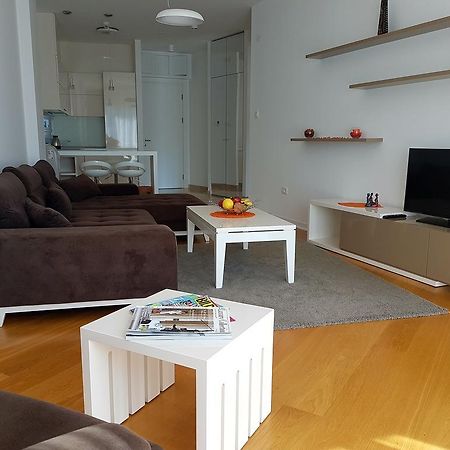 Apartment Tc Lux Vlsb Будва Екстериор снимка