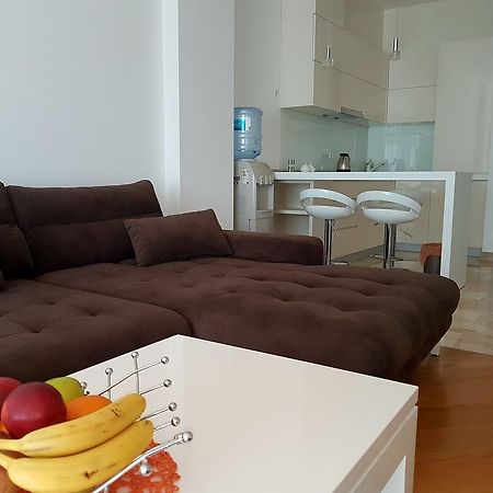 Apartment Tc Lux Vlsb Будва Екстериор снимка