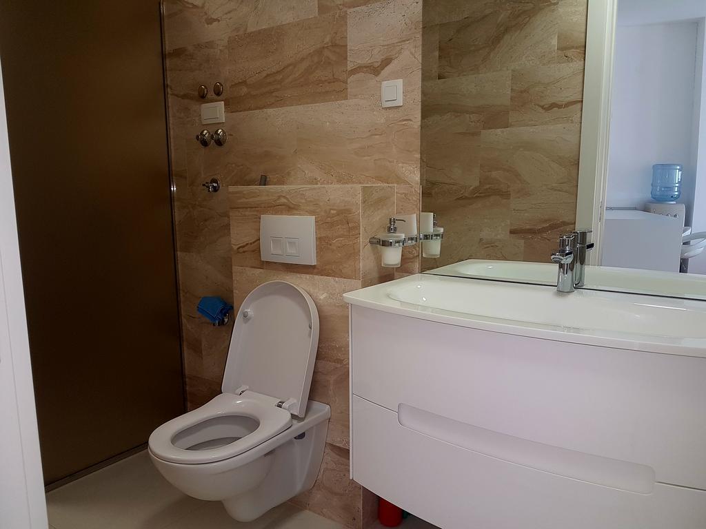 Apartment Tc Lux Vlsb Будва Екстериор снимка